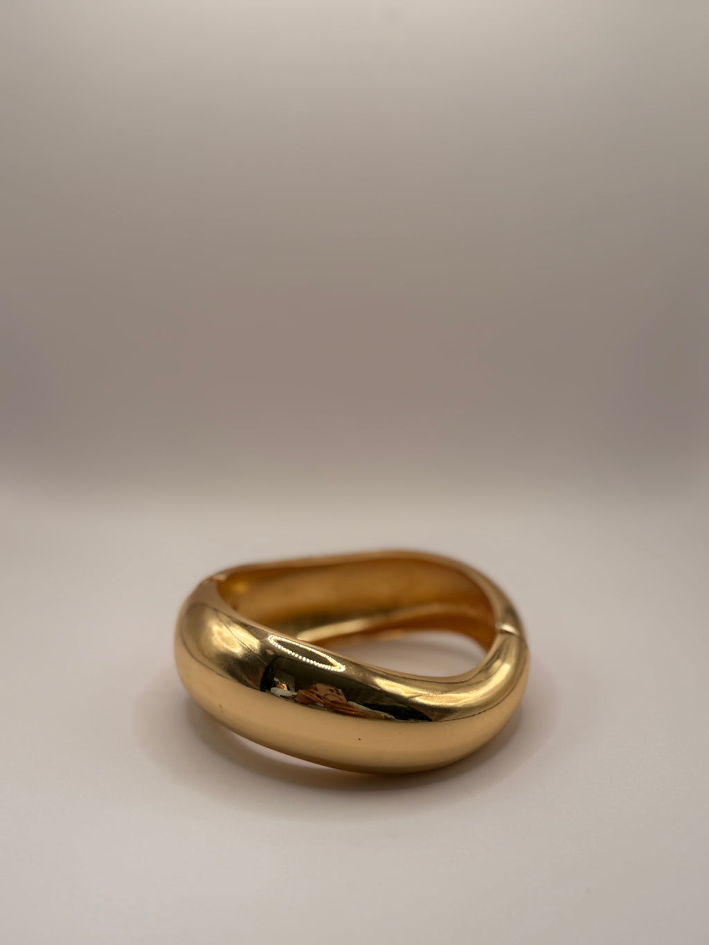 Soft Twist Bangle