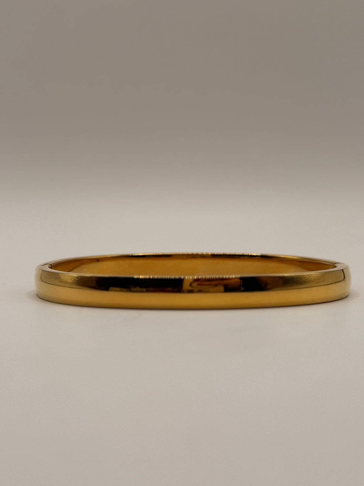 Thin Plain Gold Bangle
