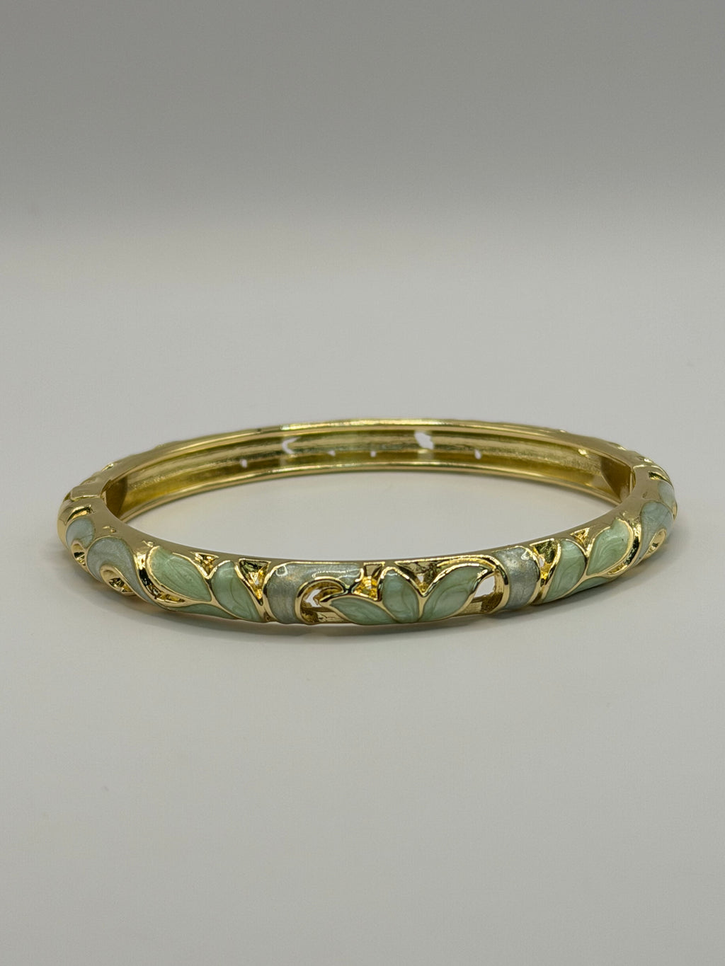 Pastel Green Bangle